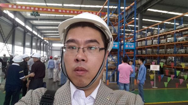 我公司負責(zé)人邱經(jīng)理在會議參觀活動現(xiàn)場